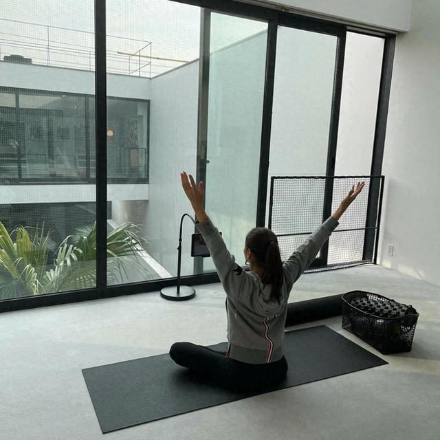 注重身材管理的人，到了40岁后，更显年轻！