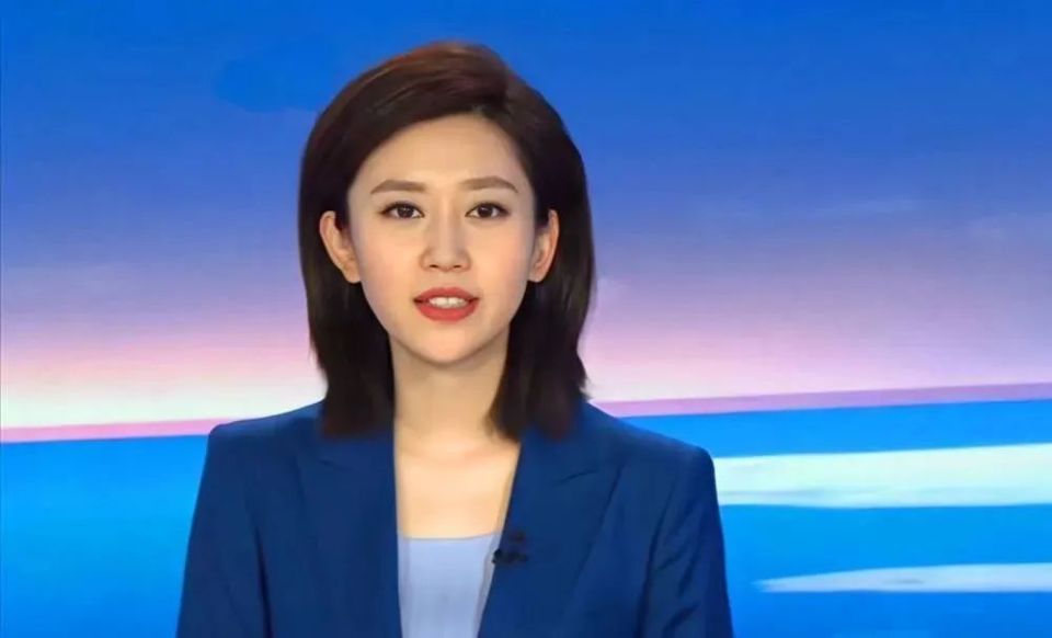 李思思离职了,新闻联播迎来首位90后主播,冯琳主持人大赛拿第一