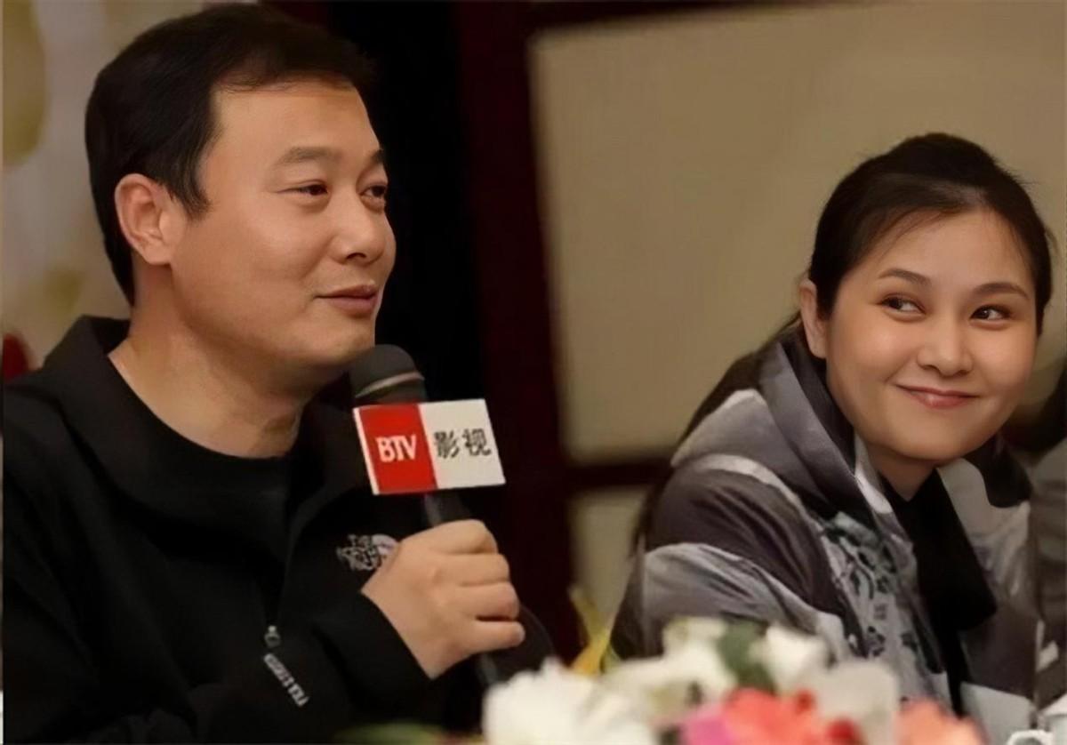 演员侯继林：嫁给孙松24年无儿无女，却被婆婆和丈夫宠成宝