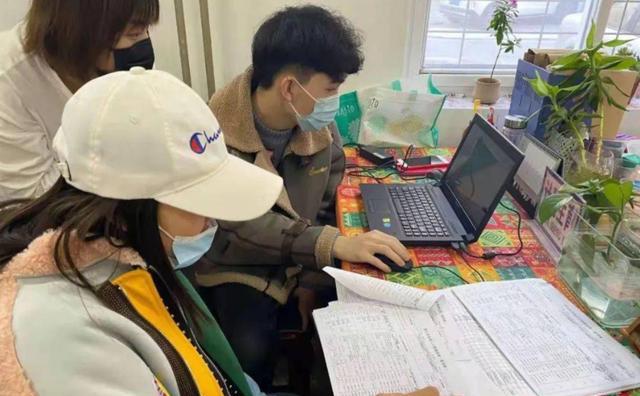 公司为逃避裁员补偿,从CBD搬进深山逼员工离职,回应却装委屈