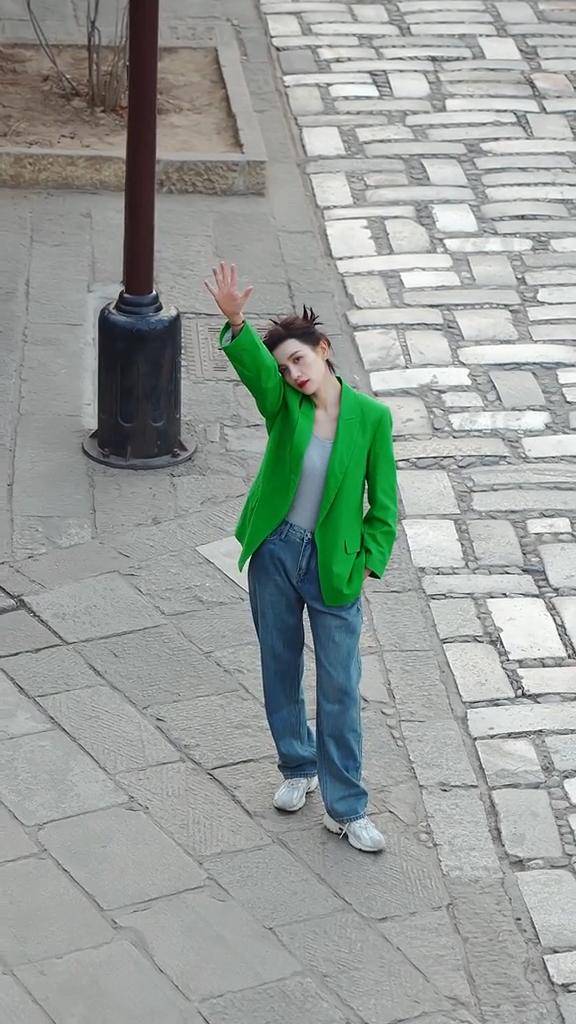 杨幂|杨幂赴港见女儿? 曾遭前公公数次内涵人品