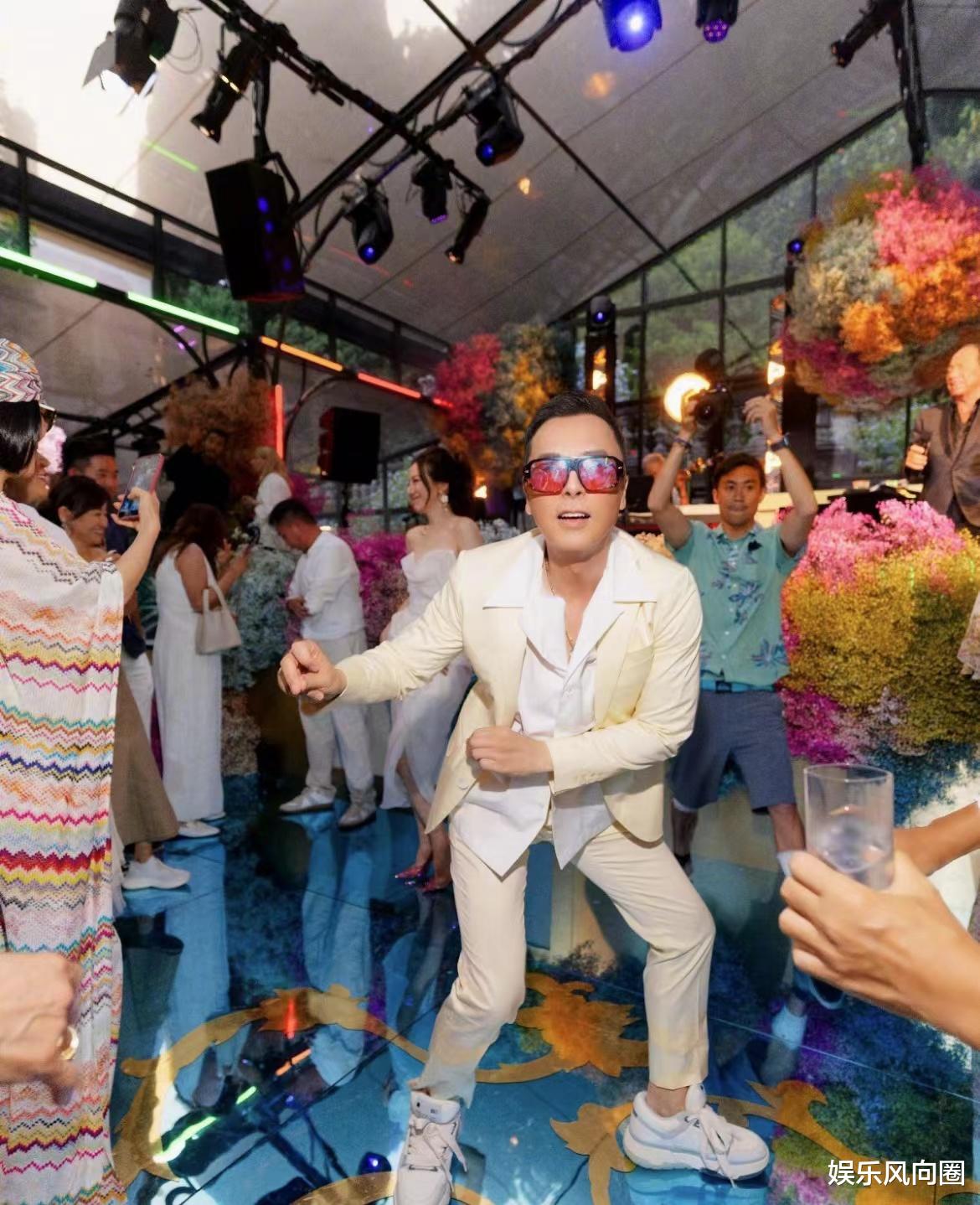 甄子丹60大寿众星祝福!19岁女儿登台表演,前妻所生儿子备受冷落