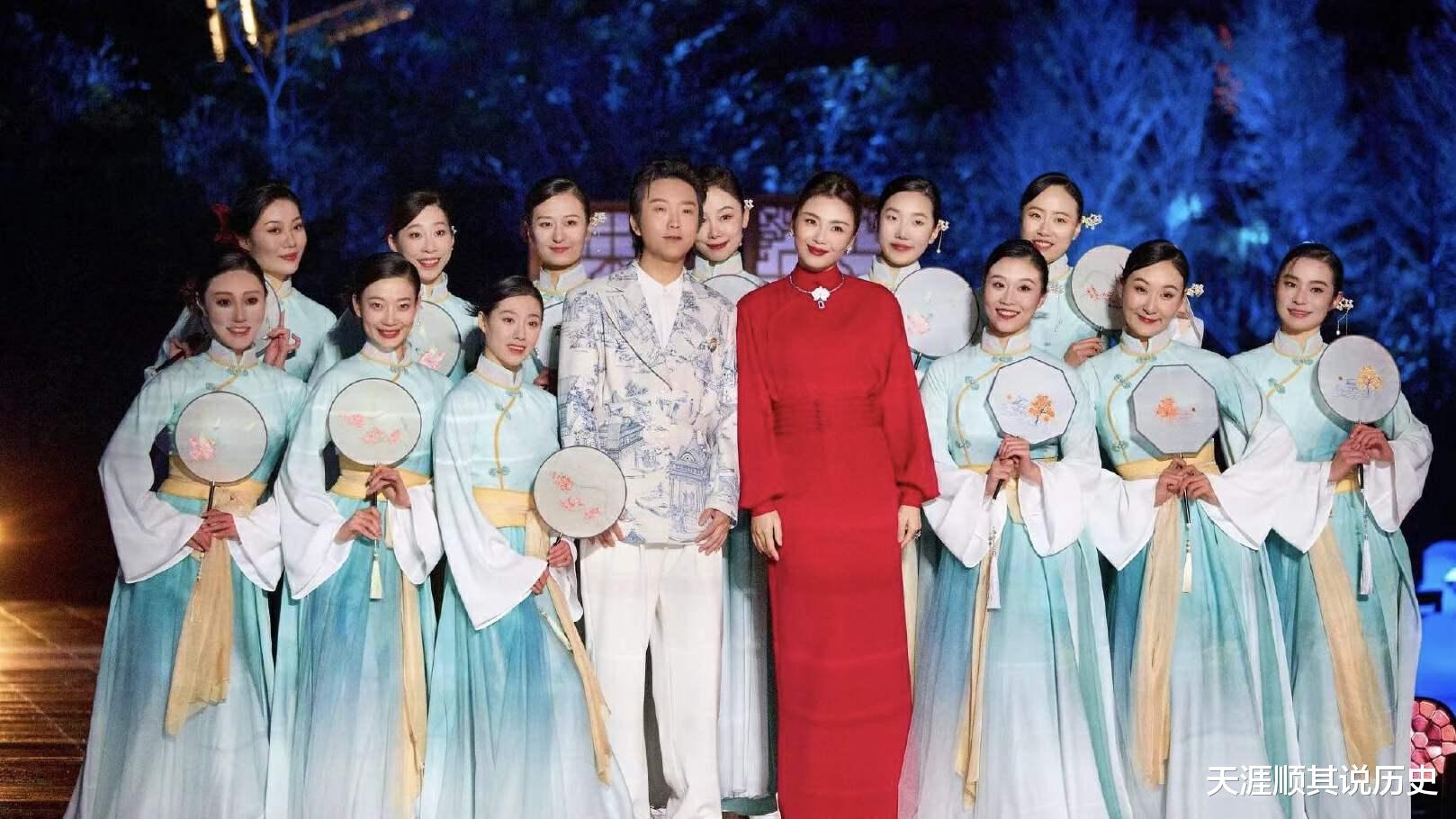 央视跨年夜“回春”刘涛,圣洁高叶,治好畸形审美,网友纷纷点赞!