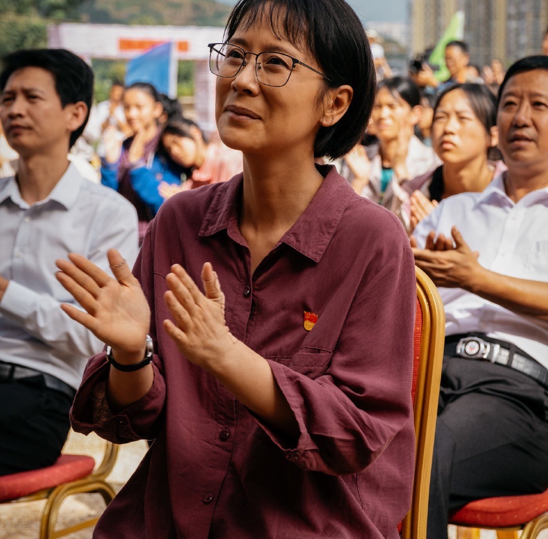 张桂梅形象后继有人!《大山里的女校》将袭,宋佳已接好海清的班