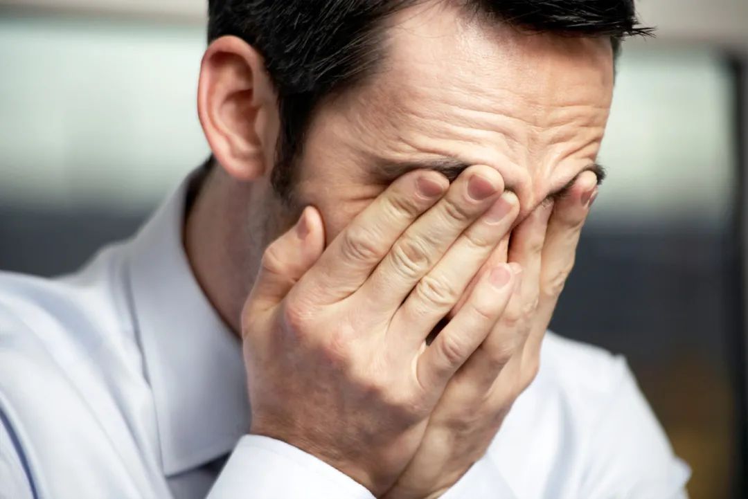 黄渤|“我那个加班3年的同事，裸辞了”：比穷更可怕的，是低质量努力