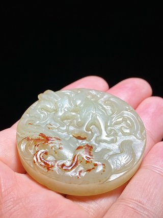 清乾隆 和田玉籽料留皮 龙凤呈祥 玉璧