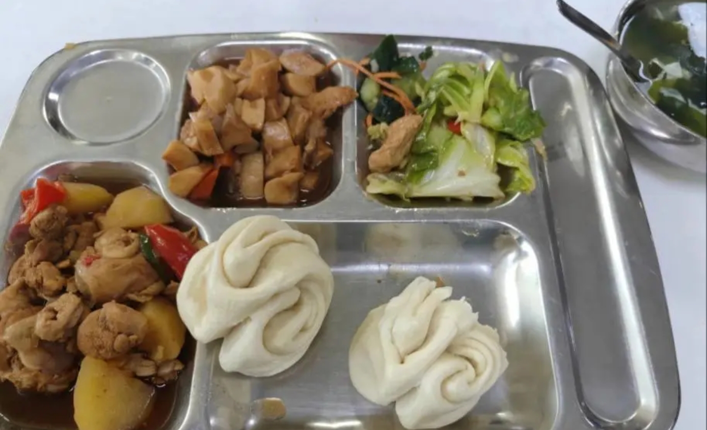 山东省|山东女子晒老公“一元工作餐”引热议,网友:对不起,我拖了后腿