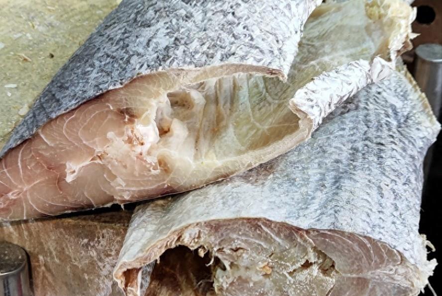 广东省|广东女子带饭上班,同事都嫌弃不已,浙江老板坦言:再带饭就辞职吧