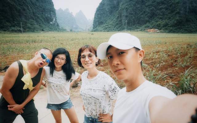 卢靖姗国庆节社媒晒娃,一岁女儿已经学会走路,韩庚并未陪伴左右