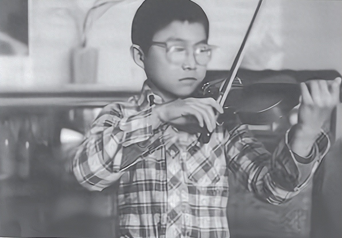 52岁又离婚!细数汪峰的5位前任,个个是美女,离婚原因出奇的一致