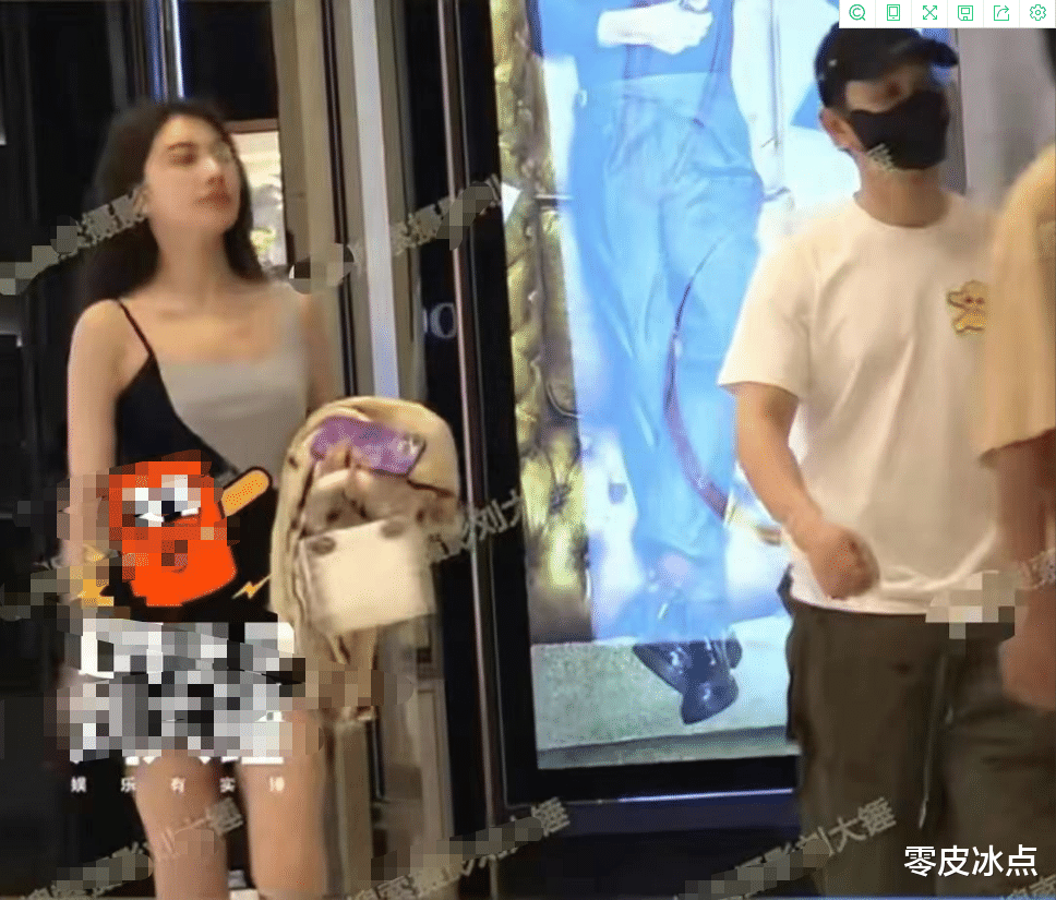 黄晓明新欢未婚却带娃，侧脸神似赵薇，网友：难怪杨颖死守抚养权