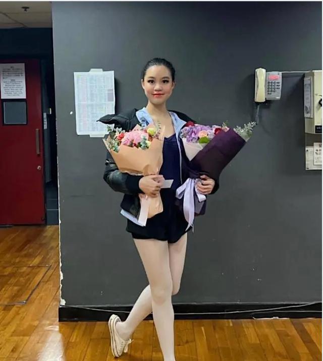 刘銮雄|刘秀盈晒出靓照，打扮成熟有女强人的气息，重获爸爸刘銮雄宠爱