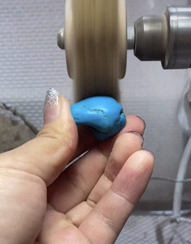 玩绿松石到底要不要抛光