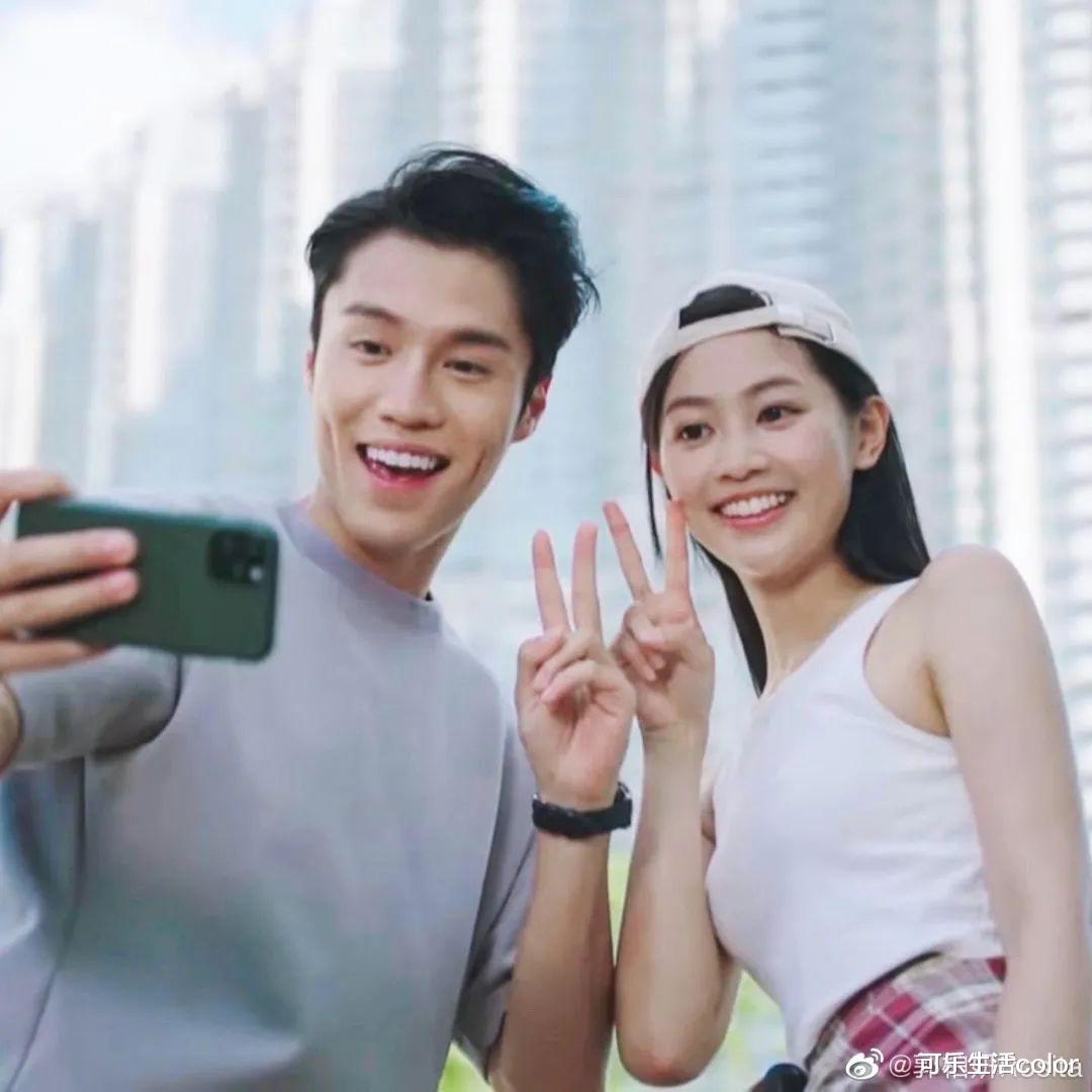 “港姐”变“打女”~郭柏妍用魔性形象搣甩绯闻，生得靓真係可以好任性！