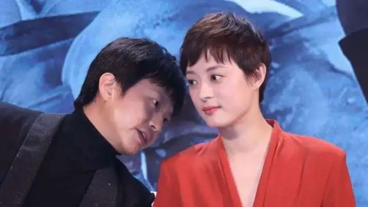 孙俪邓超，这一对模范夫妻官宣离婚了？其助理发长文正式回应了