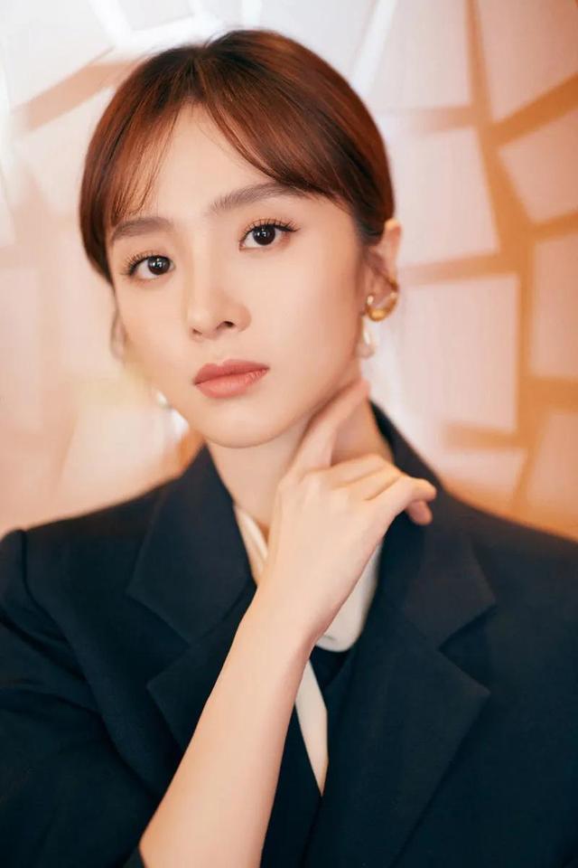 胡冰卿|美美的胡冰卿,有风中娜娜很治愈