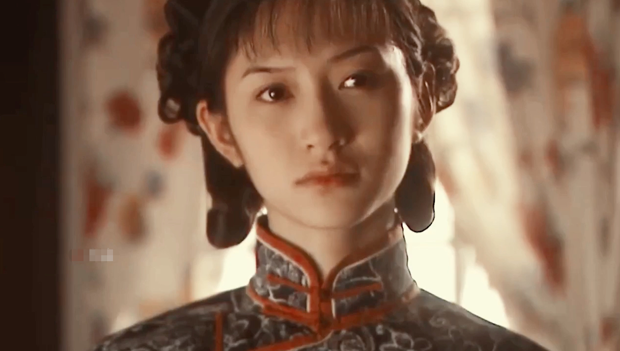 殷桃|姨圈不比叔圈香:殷桃背影冲上热搜,曾黎陈数个个都是大美人