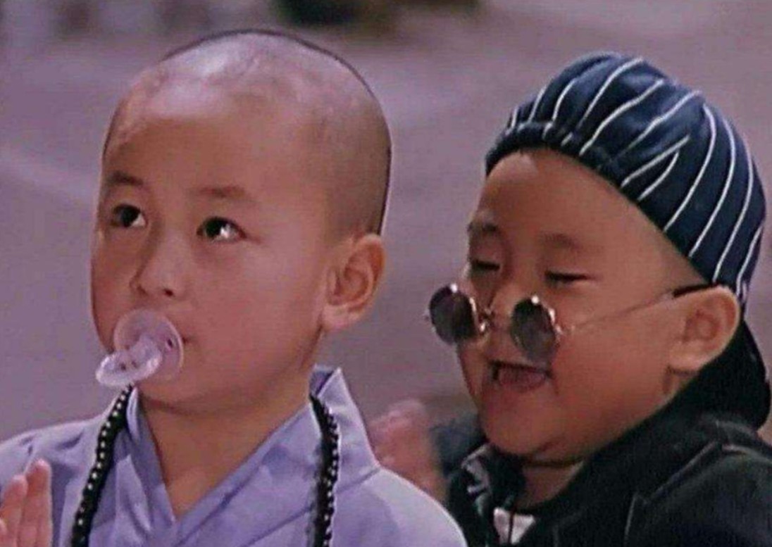 资产曾超李嘉诚,70岁才入娱乐圈,乌龙院方丈的一生坎坷又波澜