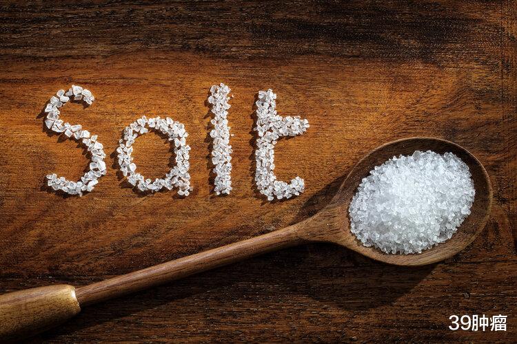疾控|别吃太清淡，181个国家研究：吃得越咸，寿命或越长？真相来了