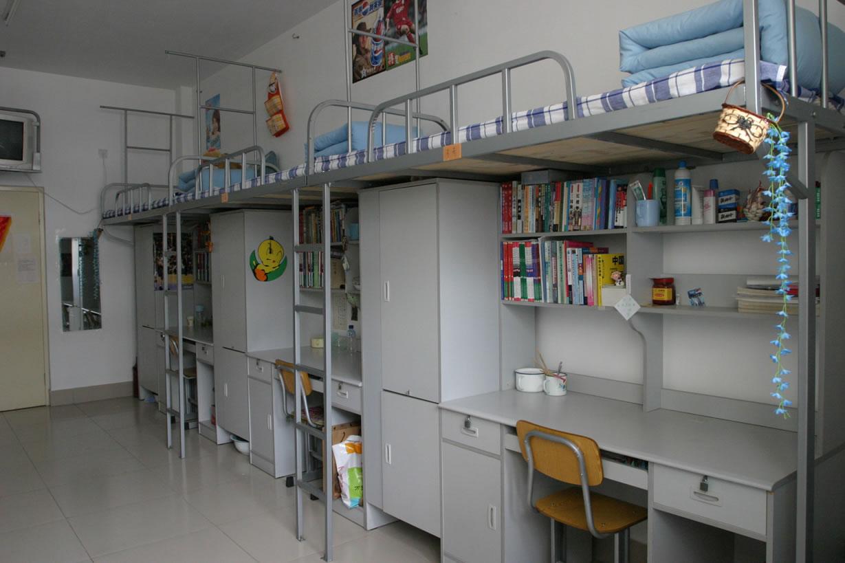 山东大学很冤枉，名校硕士怎么就抢了宿管阿姨的活？别瞎起哄了