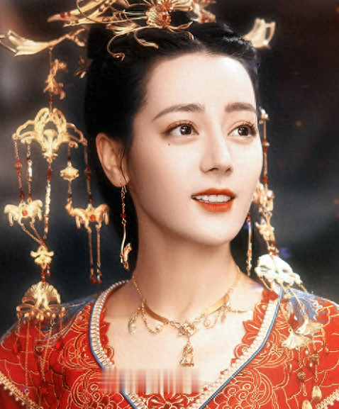 脸上有痣也好看的女演员，只服这10位，位置恰到好处，还很有特色