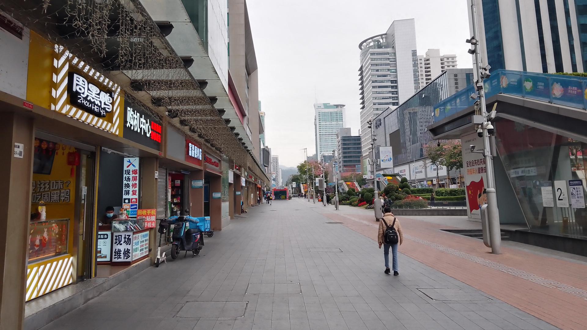 中国电子|曾经繁华无比的中国电子第一街，如今客流不在，只留空荡荡的店铺