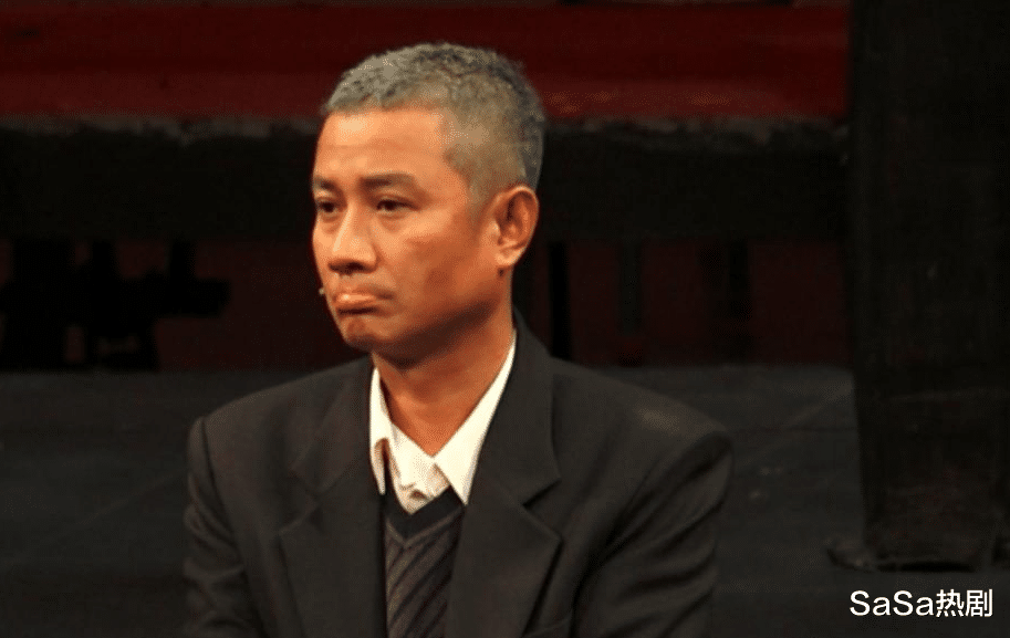 文章的近照被曝光,好老!他前妻马伊琍在杭州,她已年过半百了啊