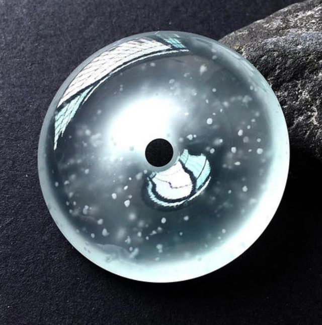 冰种翡翠|冰种翡翠也有棉絮,为什么还那么受欢迎?
