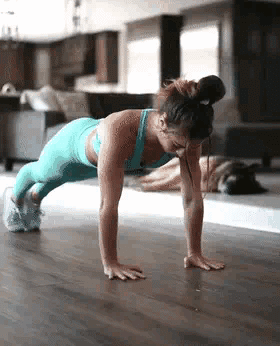 一组HIIT训练动作，每次20分钟，就能燃脂一整天