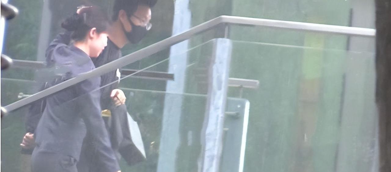 表面人模人样,实际居然是流氓头子,家暴恶魔,这些男星太令人作呕