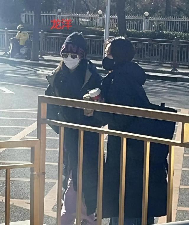 岳云鹏|春晚第三次联排！岳云鹏被骂“混子”，网友发声想看的一个没来