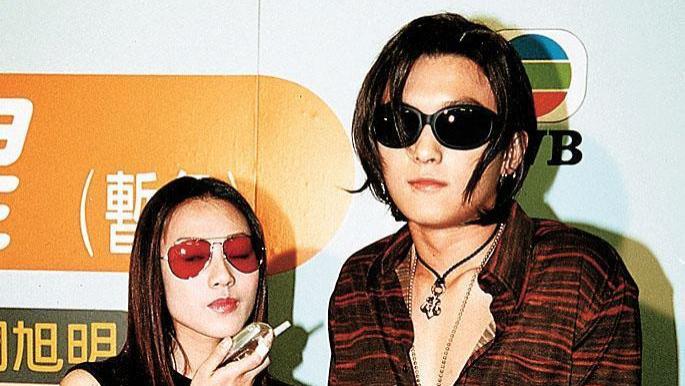 小三|52岁港剧“御用情妇”大秀火辣身材，演小三风尘女成名遭男友嫌弃