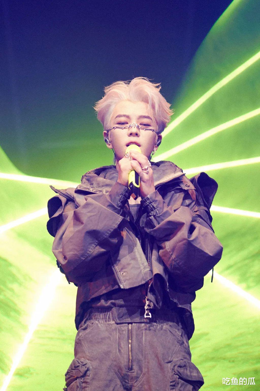 天呐！孩子没保住，官宣离婚后，老公10天后找新欢…