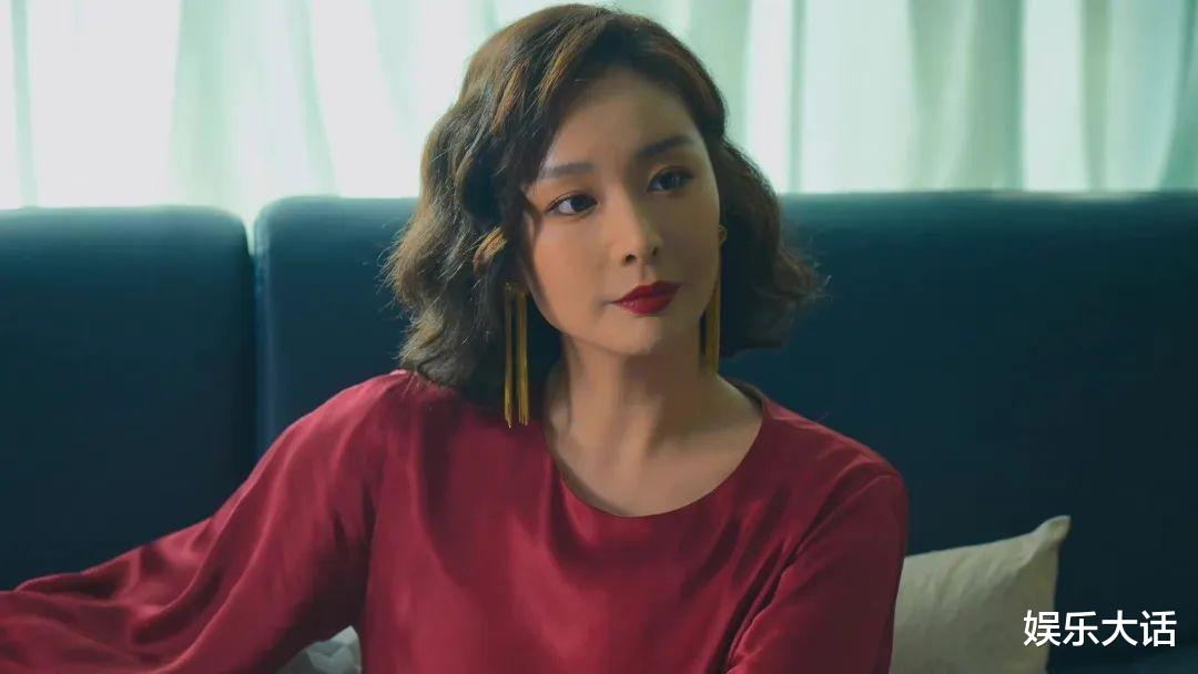 高叶|一场红毯，娱乐圈的“拜高踩低”，在高叶身上体现得淋漓尽致