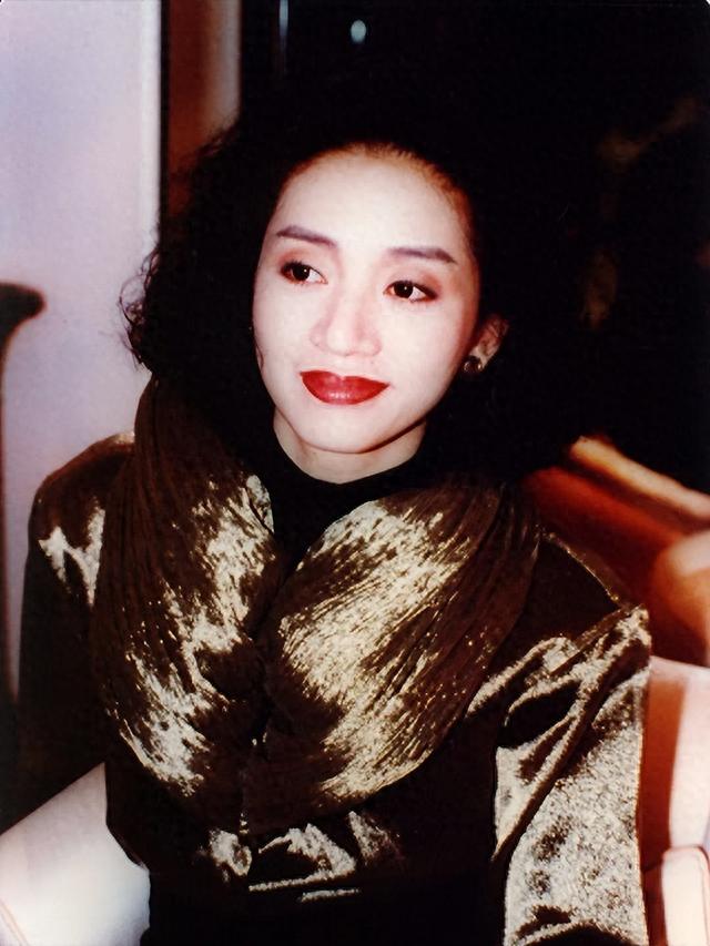 大快人心!19年让联合国把中国除名的何韵诗,兴风作浪7年终被抓