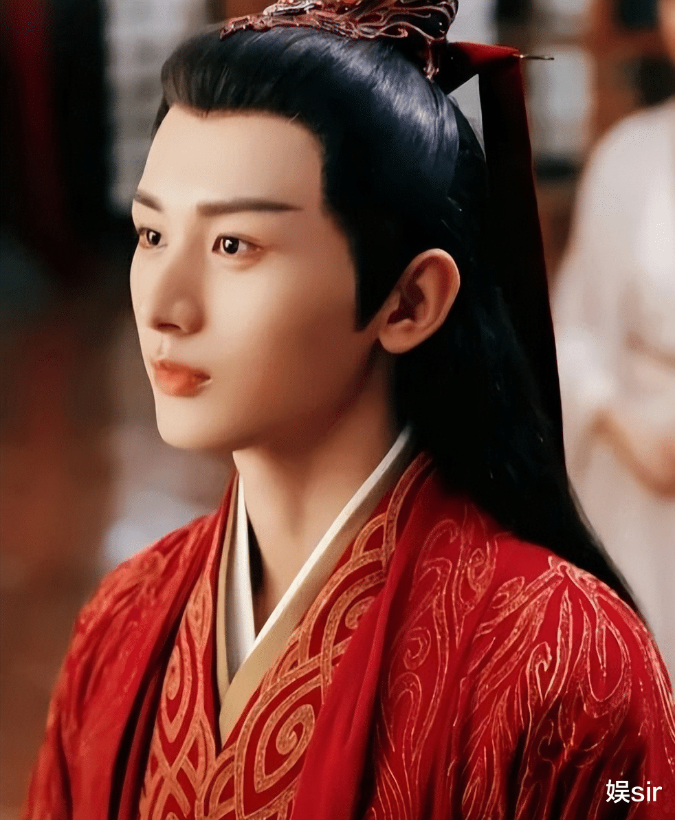 大S|3个瓜！曝大S连夜送医，王思聪45000元买狗送女友，成毅刘烨有私生子