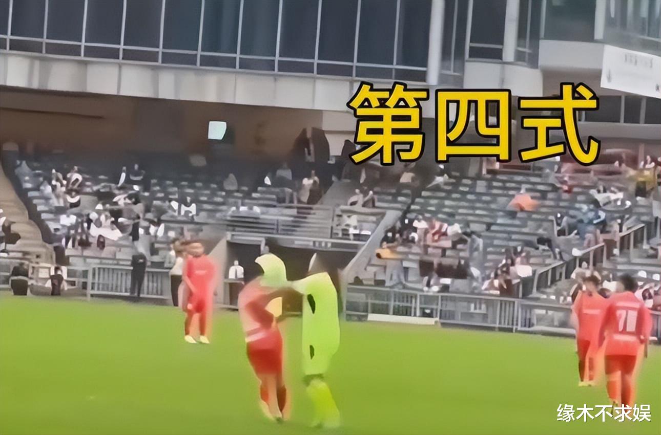 多位球迷为黄日华发声：18岁不该踢62岁，贵州人民行动太霸气！