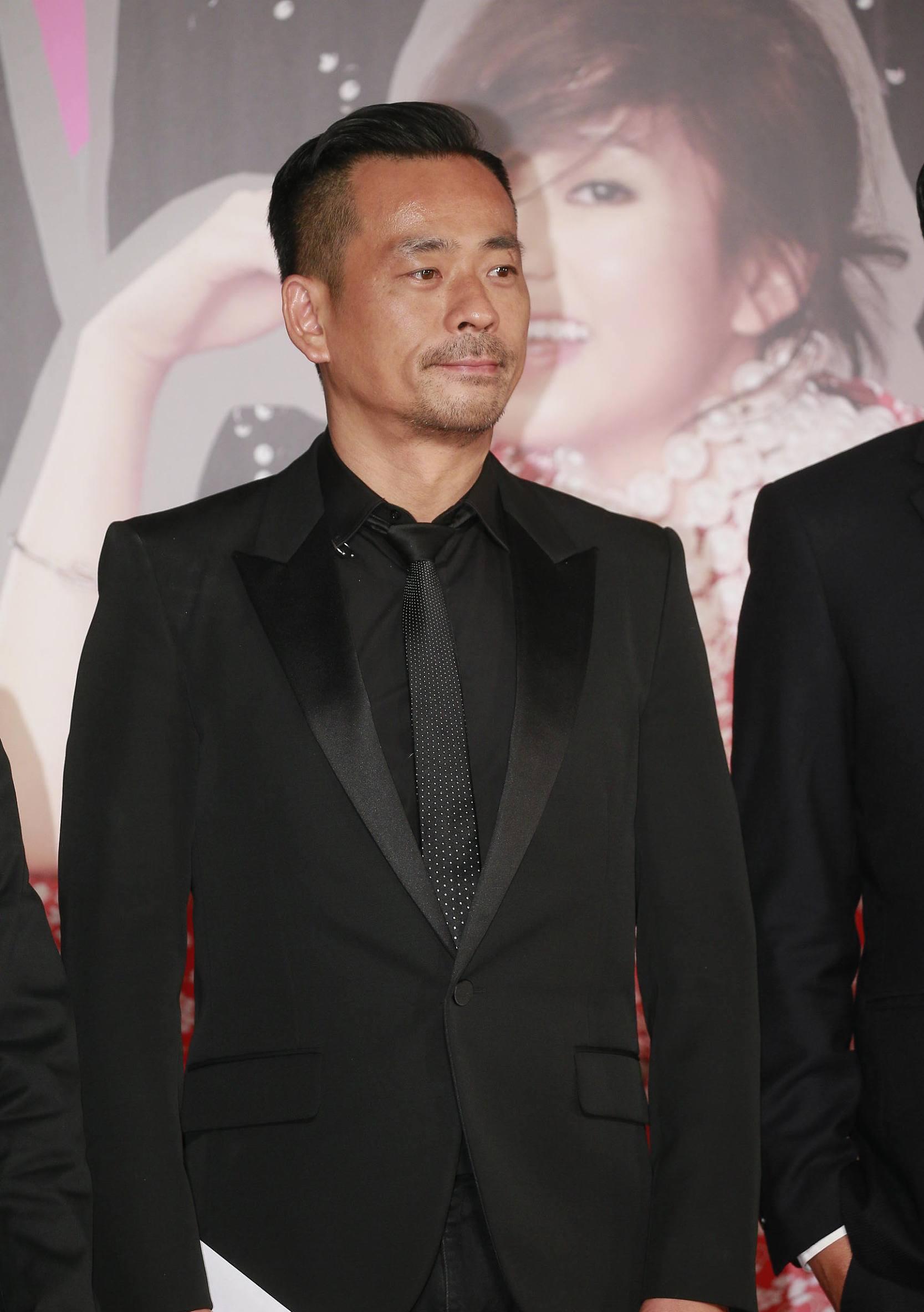 给富豪五年连生四娃，拿到5亿分手费后，38岁的刘碧丽怎么样了？