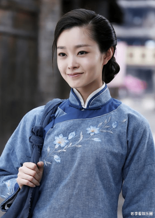 民国造型：关晓彤穿出了性感，杨幂遇到田丽也吃了暗亏