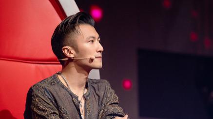 谢霆锋|好声音录制人员爆猛料：转腚费存在，谢霆锋最有原则，给钱都没用