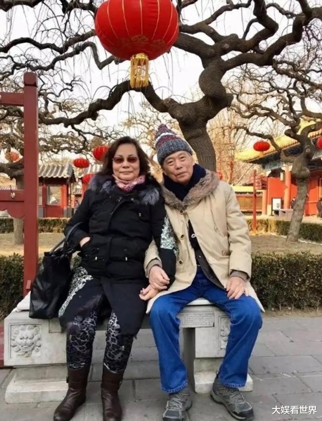 曝周海媚豪宅被出售,卖方是老母亲,因年事已高无力支付豪宅费用