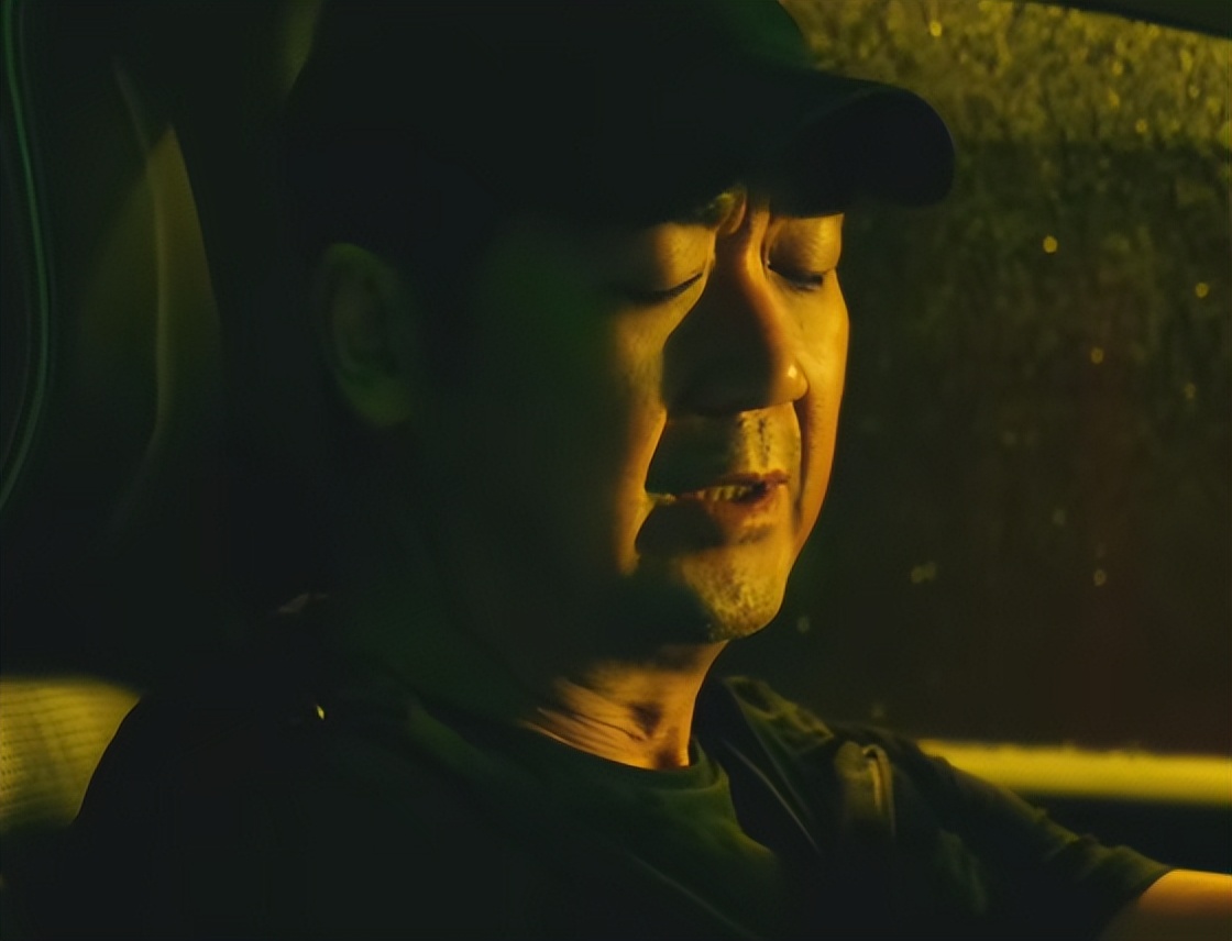 《坚如磐石》首波口碑出炉！现场观众的打分和评价都“一针见血”