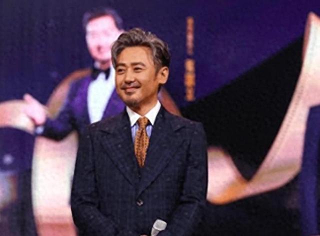 吴秀波是真渣:拿下前女友全宿舍,连同事“怀孕妻子”都不放过