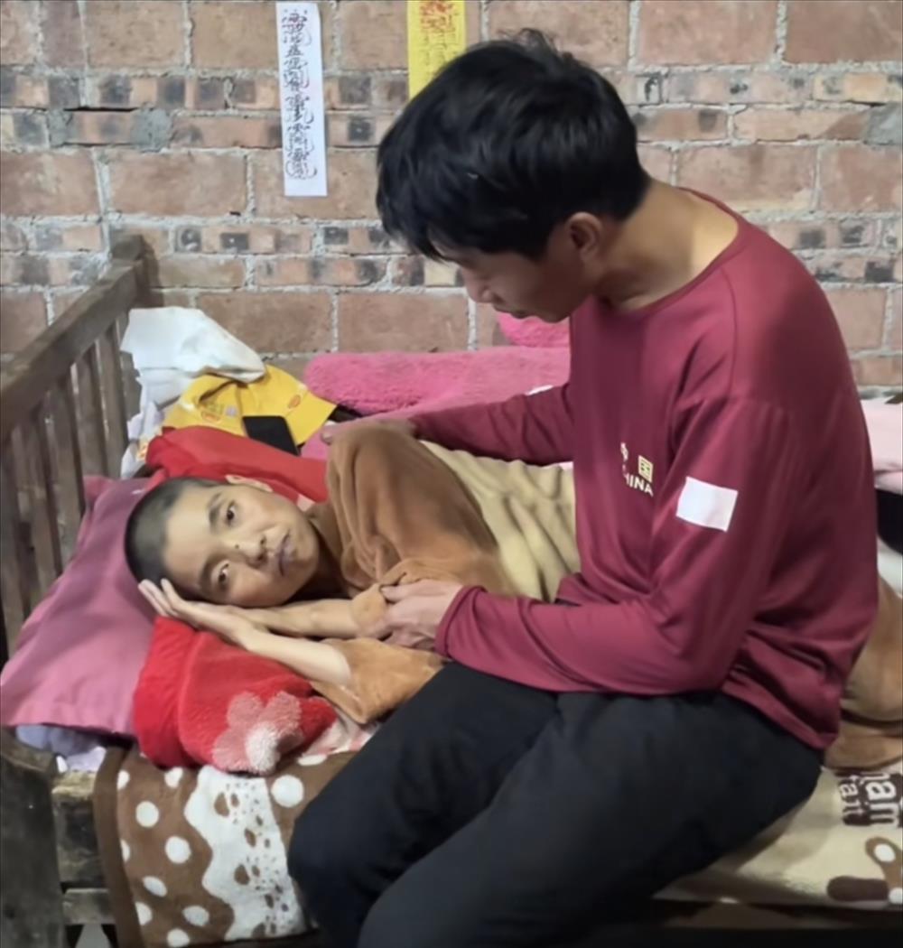 29岁的网红“快乐小赵”去世，生前最后画面曝光，已瘦到脱相！