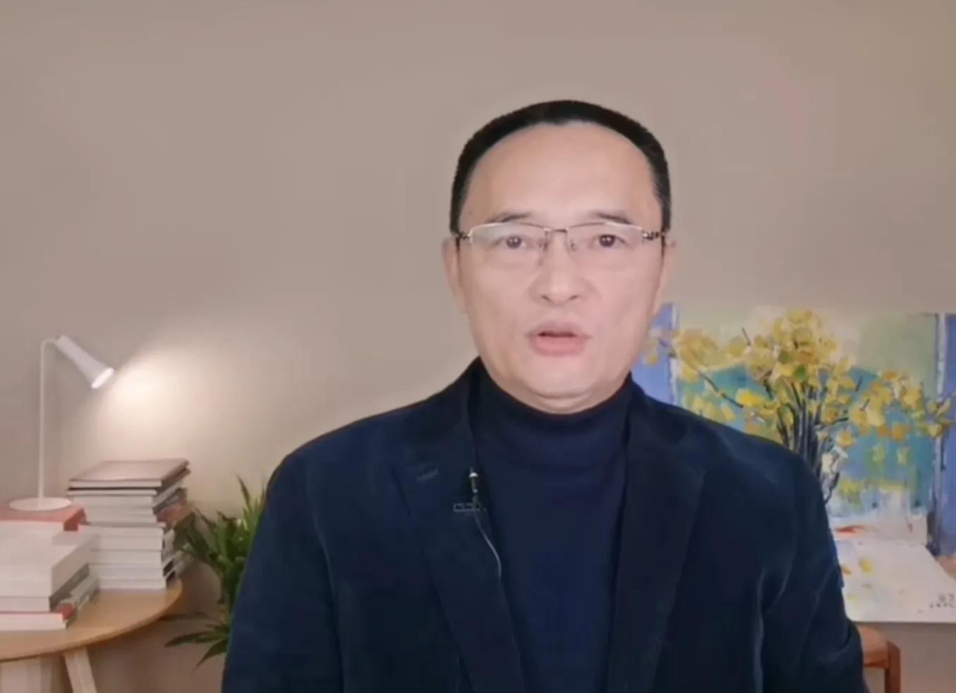 这位刘大评论员发出“四大疑问”,露出了“乱带节奏”的真实嘴脸