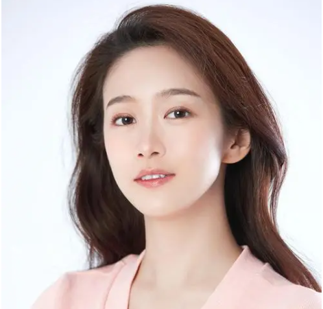 刘美含|人气不够,火不起来,网友纷纷心疼