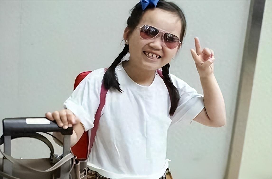 离婚7年,马蓉的“遮羞布”,终究被儿子王子豪亲手扯下来!