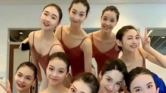 恒大集团创始人许家印已被国家强制执行，每年投入几千万的歌舞团被曝光！