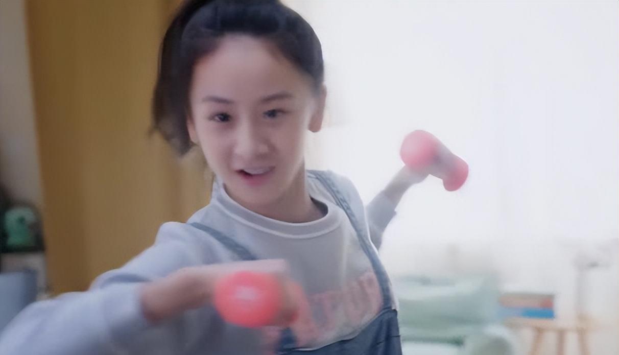 同样是养女儿，当17岁黄多多和贝儿、森碟站在一起，差别就出来了！