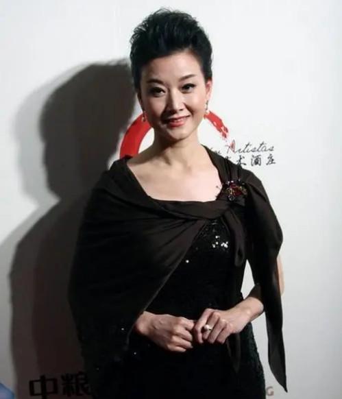 宋祖英仅用一句话，就将那英的自尊按在地上摩擦